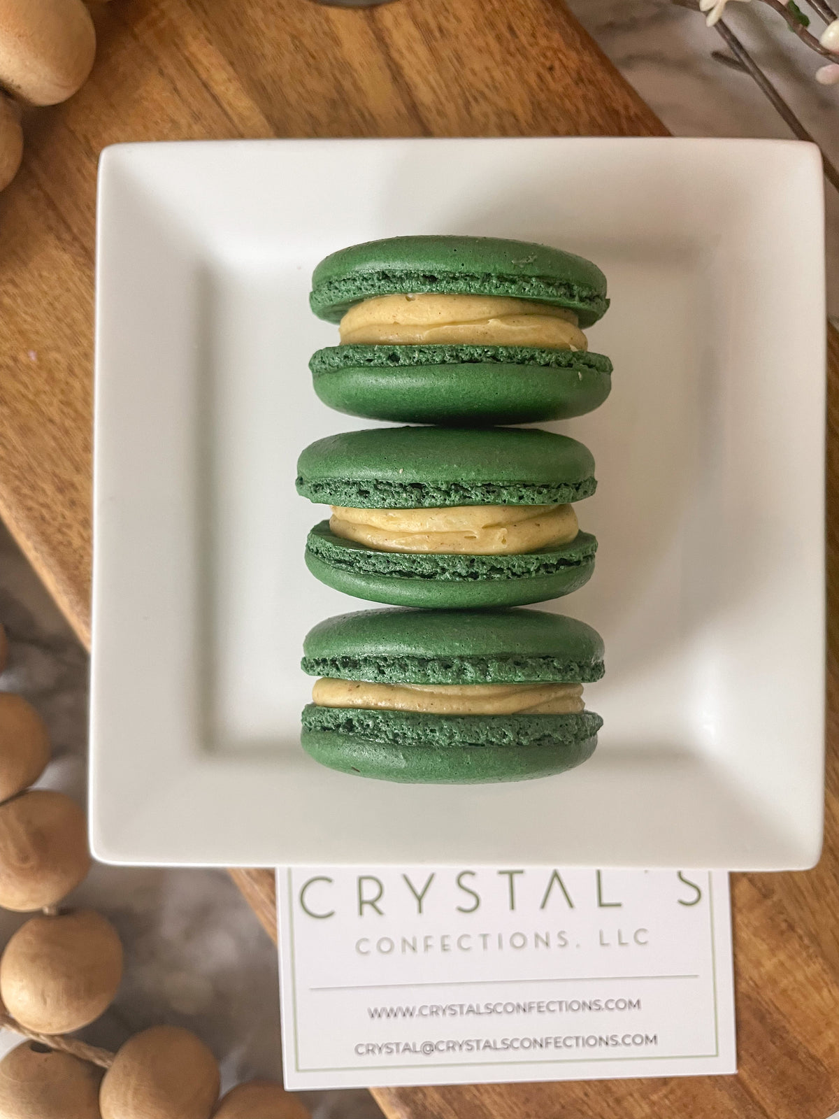 Pistachio Macaron, Single